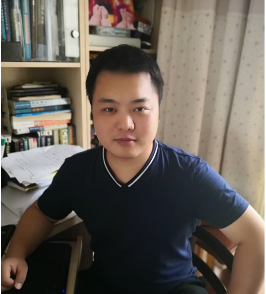 教师：曾理宁