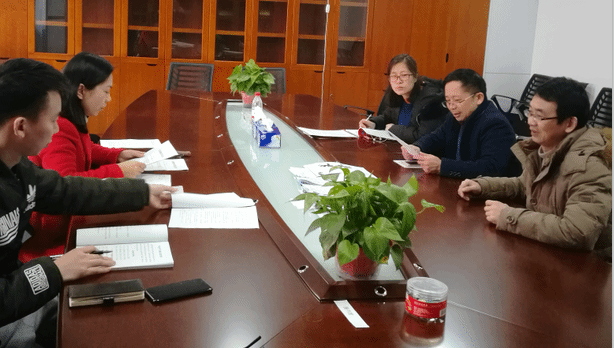 数学与统计学院召开2017年基层党建工作推进会.png