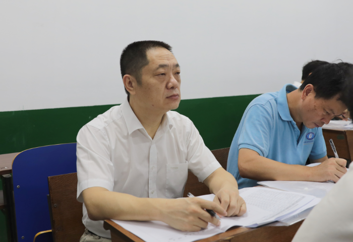 肖湘愚听课.png