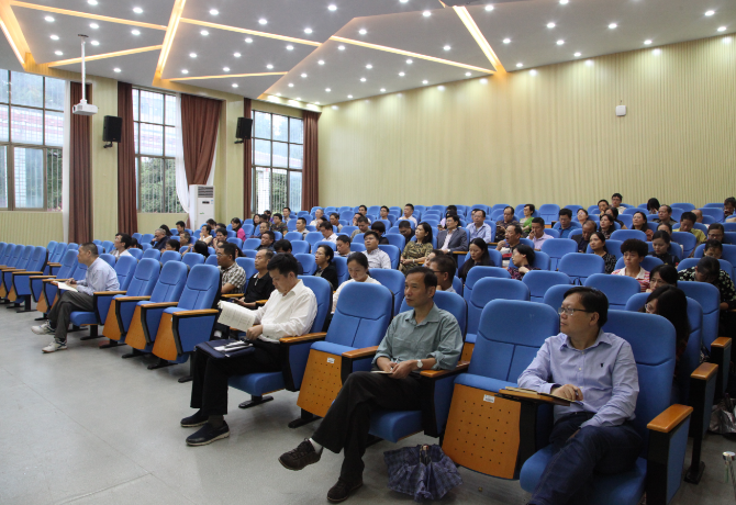 1538036822338048190.png 学习现场.png