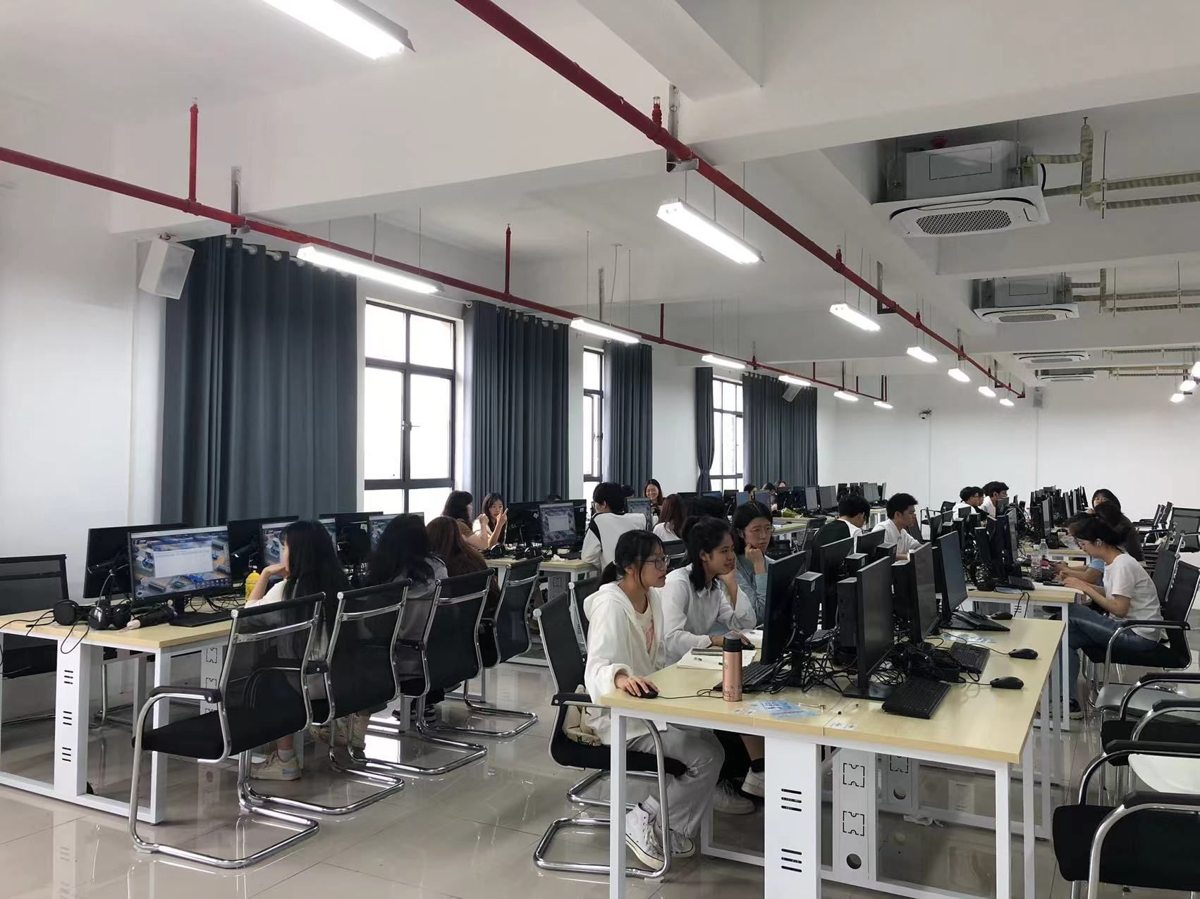 beat365中文唯一官网第八届企业模拟经营大赛举行