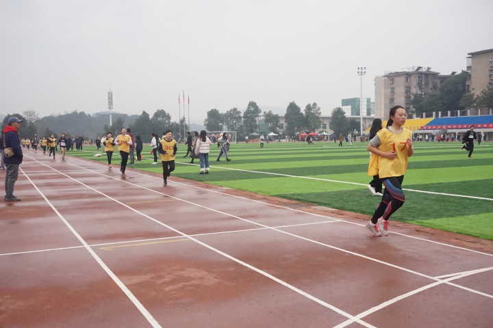 1514178255367098216.jpg 校运会3.jpg